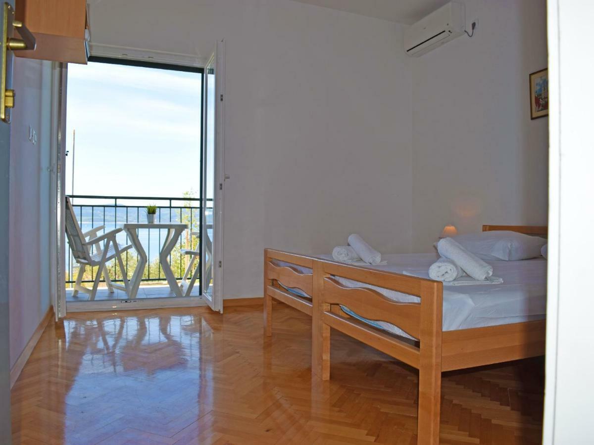 Apartments Buljan Brela Exterior foto